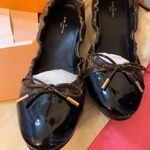 # SOLD Louis Vuitton Flirty Flats